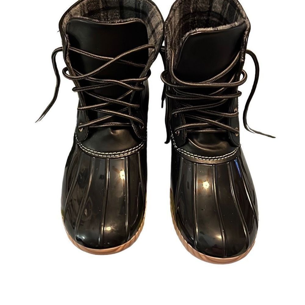 Twisted flannel lined duck boots size 10